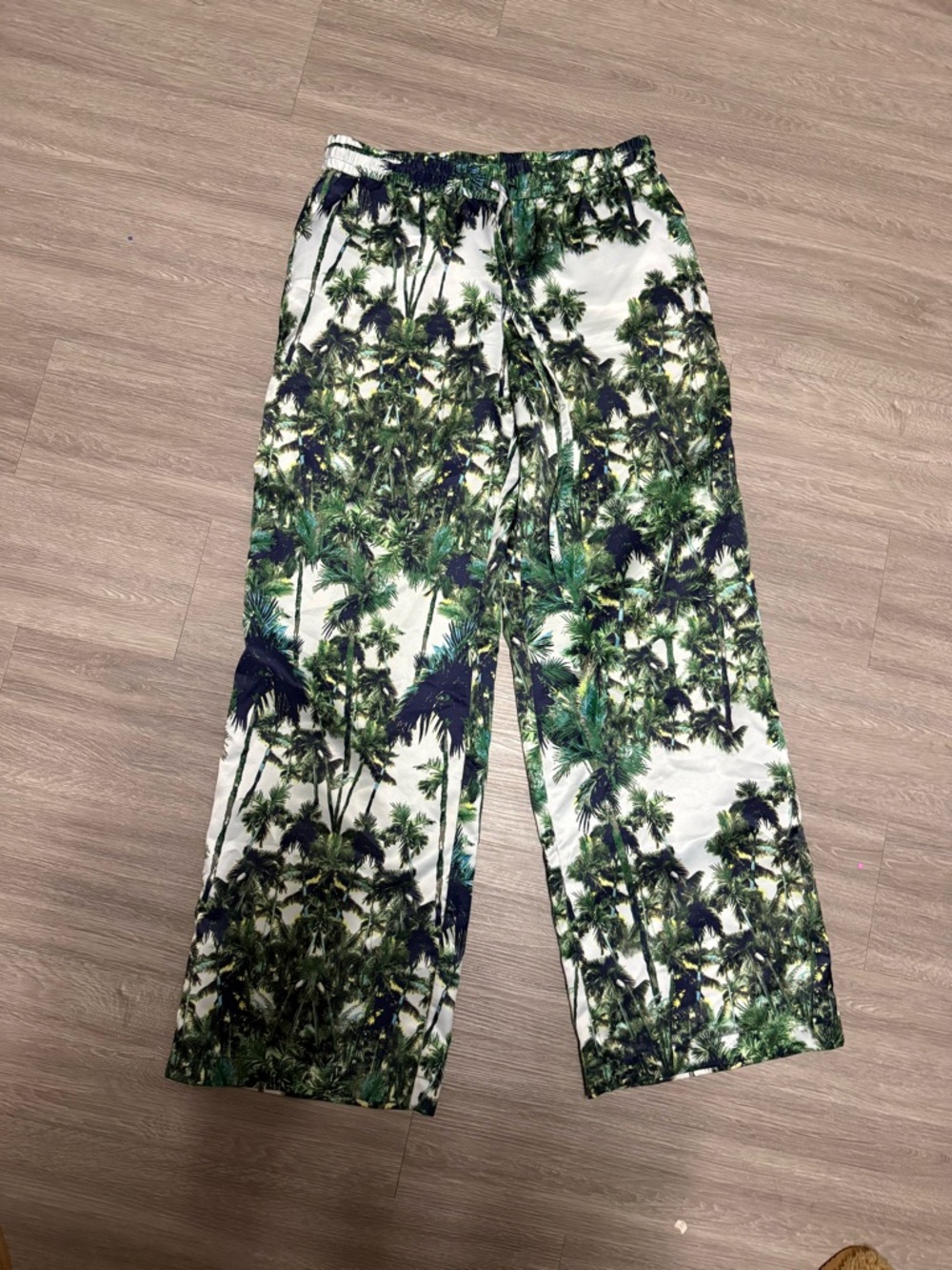 Forever 21 Green Palm Print Wide Leg Pants